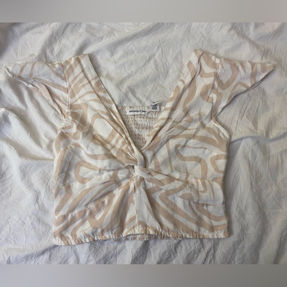 tan and white crop top!